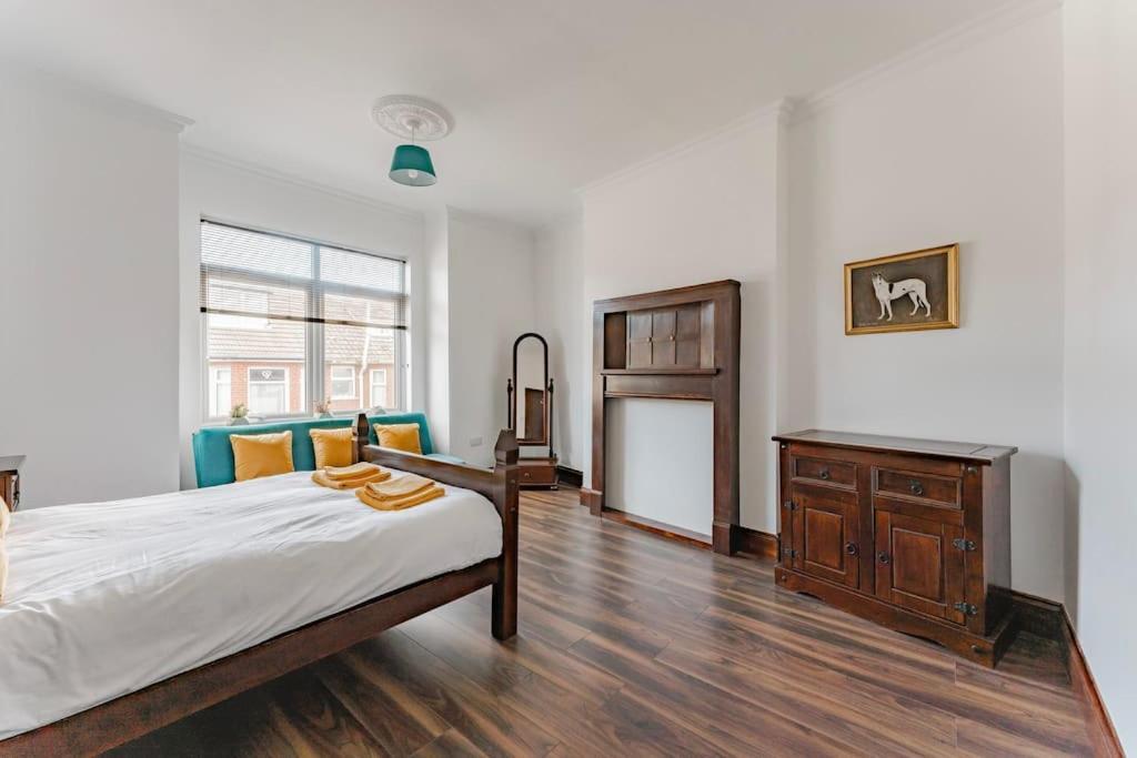 Logan Lodge, Great Yarmouth - Luxury Townhouse Kültér fotó