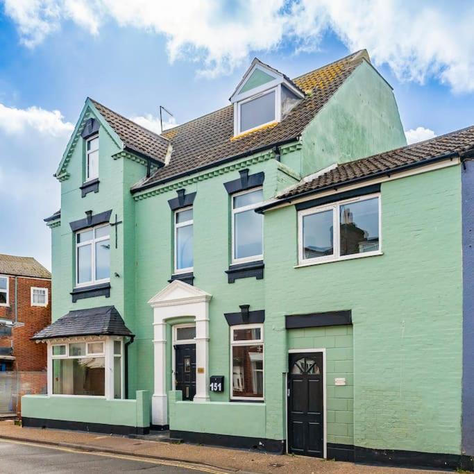 Logan Lodge, Great Yarmouth - Luxury Townhouse Kültér fotó